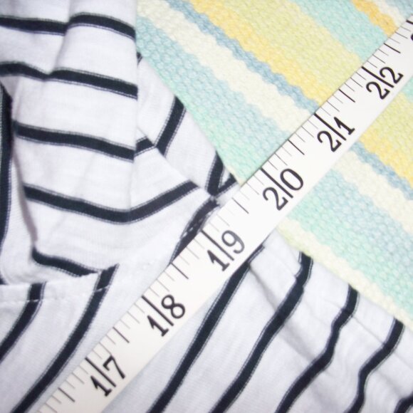 Tommy Hilfiger striped nautical top size Medium  Great condition! - Picture 10 of 12
